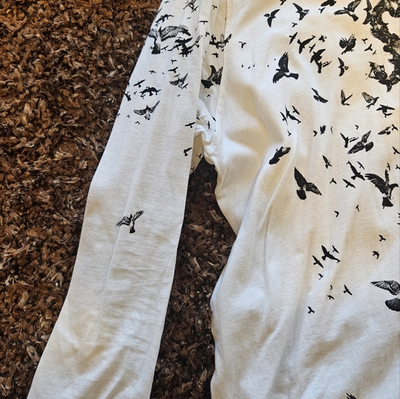 Staple Men's black and white 2XL long-sleeved tee shirt. High quality cotton. - Picture 3 of 5